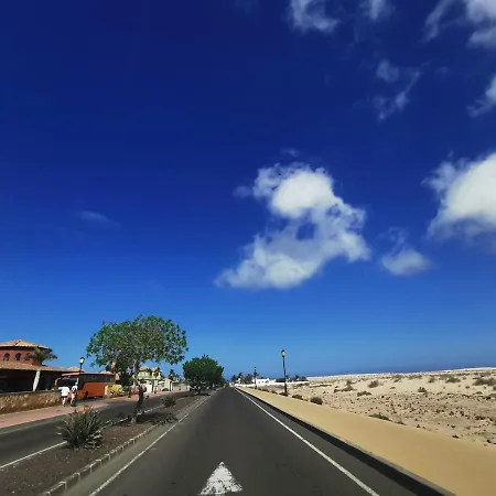 Сasa de vacaciones Dunas Charming House Close To Dunas *